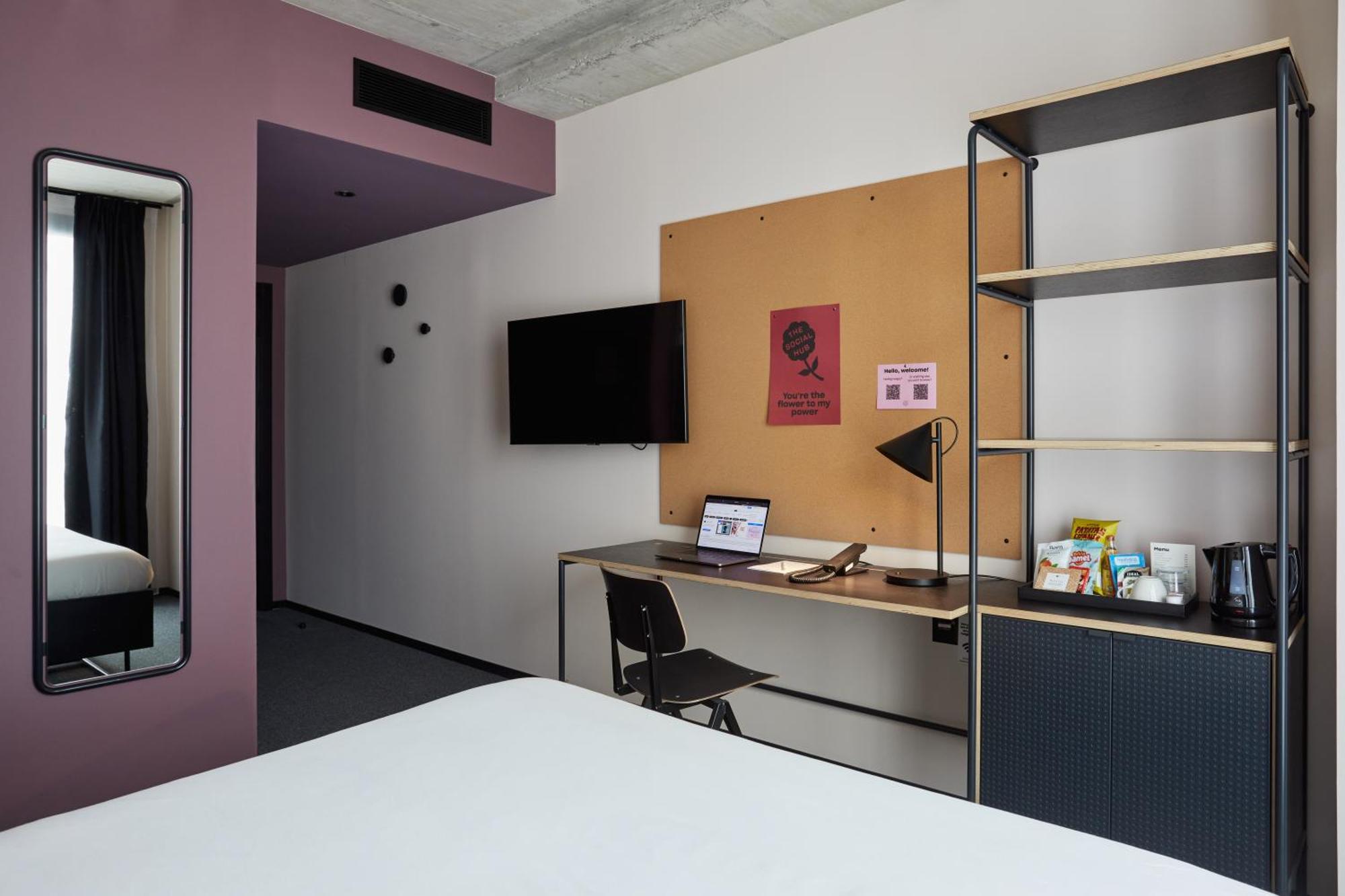 Hotel The Social Hub Barcelona Poblenou Zewnętrze zdjęcie